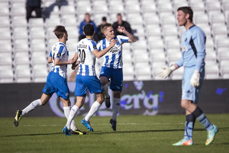 1-0. Efter fire minutter scorede Ari Skulason sit andet mål i denne sæson for OB. 
