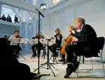 fokus. Martin Fröst tilførte musikken en konstant koncentration ved koncerten i Mogens Dahl Koncertsal. 