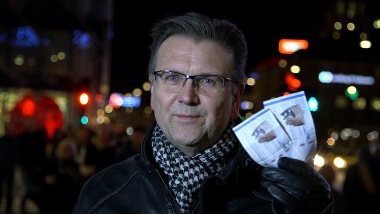 Handel. Christian Schou undersøger hvor meget sex man kan købe for 1.000 kroner i Danmark. 