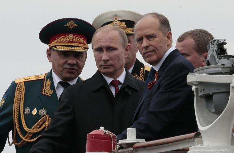 Diplomati. Ruslands præsident Vladimir Putin deltog i dag i en parade i Sevastopol på den annekterede Krim-halvø i anledningen af Ruslands militære sejr ved 2. Verdenskrig. 