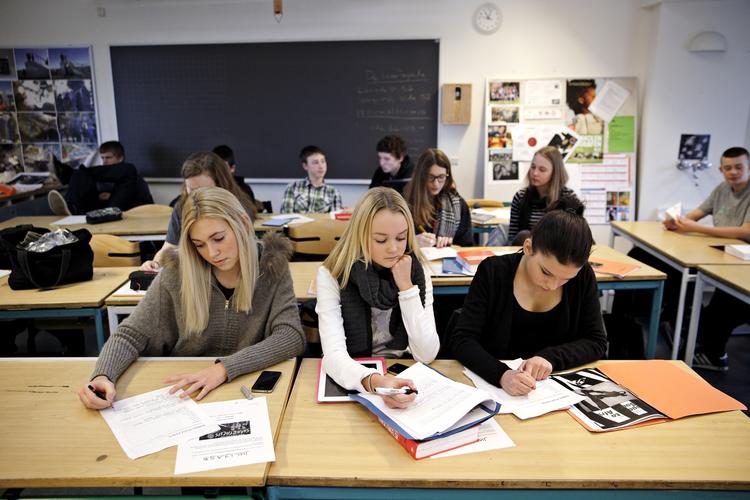 Fravær. Eleverne i københavnske folkeskoler har en hel del vikartimer. Her er det elever på Sortedamsskolen på Østerbro i København. 