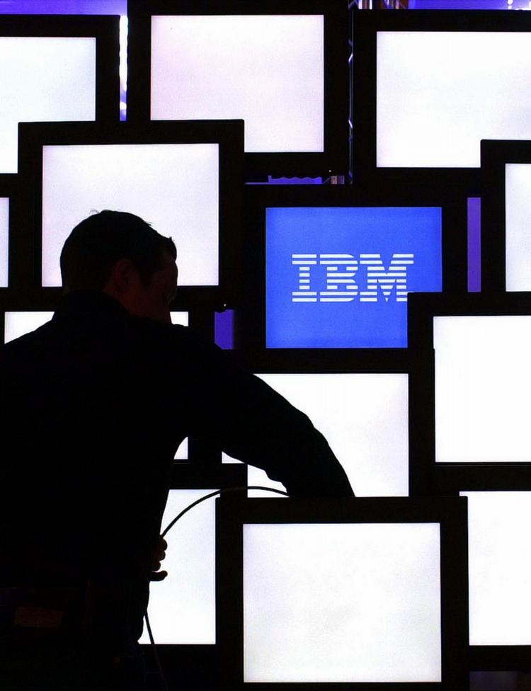 Tvivl. Den sigtede IBM-kilde har ifølge sin nu slettede Linkedin-profil også haft adgang til et centralt logsystem, hvor han muligvis kunne fjerne sine digitale spor. 