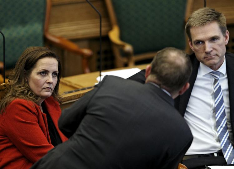 De er et umage politisk par - men Pia Olsen Dyhr og Kristian Thulesen har fælles interesser i at presse midterpartierne på beskæftigelsesreformen. 