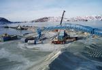Minedrift. MT Højgaard har stået for etableringen af en mine, som udvinder mineralet olivin, i Fiskefjorden i det sydvestlige Grønland. Minen var kun i drift i fire et halvt år, før den i 2009 blev lukket af ejeren, selskabet Minelco, på grund af manglende rentabilitet. 