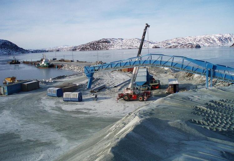 Minedrift. MT Højgaard har stået for etableringen af en mine, som udvinder mineralet olivin, i Fiskefjorden i det sydvestlige Grønland. Minen var kun i drift i fire et halvt år, før den i 2009 blev lukket af ejeren, selskabet Minelco, på grund af manglende rentabilitet. 