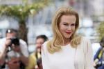 Glamour. Nicole Kidman poserer forud for visningen af filmen 'Grace of Monaco', hvor hun har rollen som skuespillerinden, der blev prinsesse. 