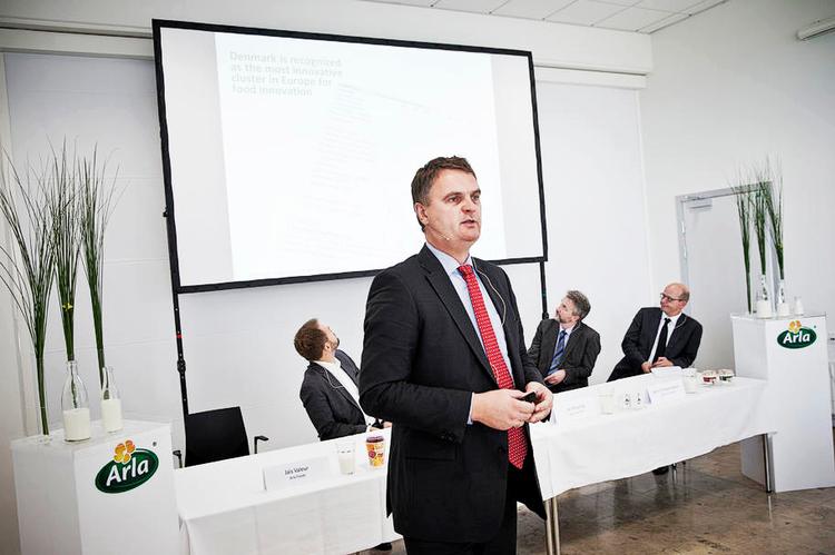 JA. Jais Valeur håber på et ja til patent domstolen, da den vil gøre livet nemmere for Arla. 