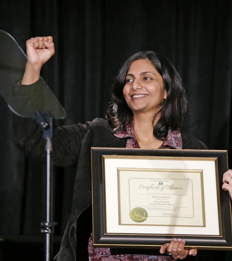 populær. Kshama Sawant fik et kanonvalg, da hun sidste år stillede op til byrådet i Seattle for partiet Socialist Alternative. 93.000 vælgere stemte på hende. 