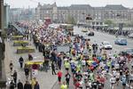 BILFRI. 14.000 løbere gør det svært for biler og busser at komme gennem København på søndag. 