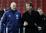 kollega. Skal Kasper Hjulmand have gode råd om jobbet i Bundesligaen, kan han få det fra Ståle Solbakken, der prøvede det i FC Köln. 