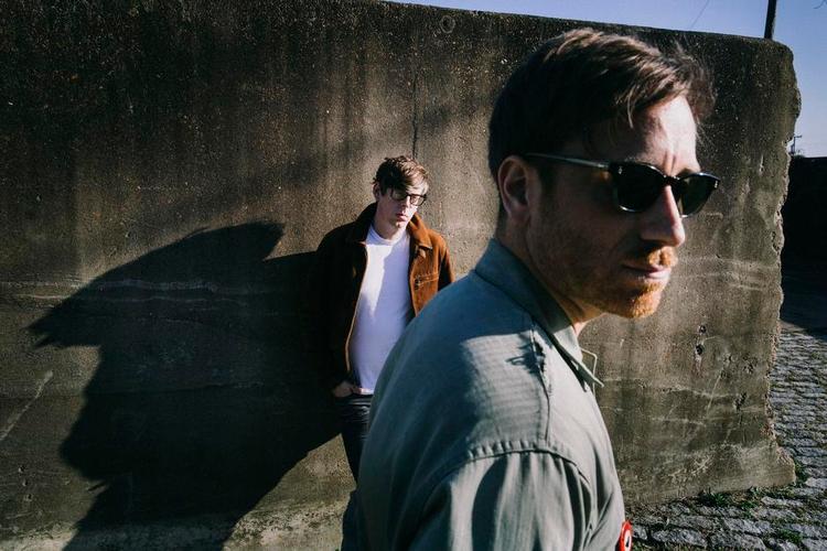 Blåt. Patrick Carney og Dan Auerbach får hjertesmerter til at lyde som en groovy omgang. 