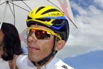 Giro. Der var godt vejr, fred og ingen fare, da rytterne i dag begav sig ud på sjette etape af den italienske rundtur Giro d'Italia. Bjarne Riis' polske es Rafal Majka havde store ambitioner, og selv om næsten hele feltet væltede på de glatte veje mod Montecassino, var Majka en af dem, der kom bedst igennem. Han er nu nummer fire sammenlagt. 