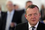 Tøjsag. Venstre vil ikke oplyse, om partiet ordnede omstridt tøjkøb til Lars Løkke Rasmussen efter skattereglerne, men de nye retningslinjer er »fuldstændig efter bogen«. 