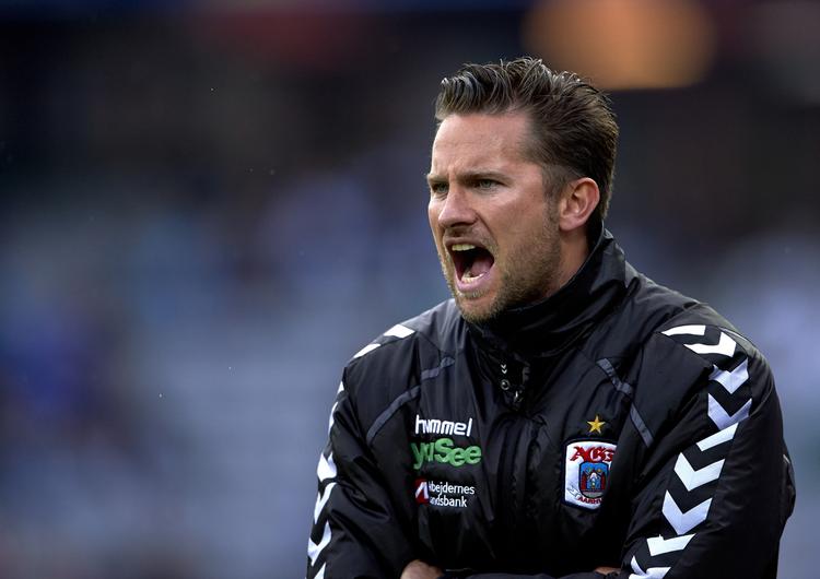 Træneren. Jesper Fredberg formåede ikke at løfte holdet efter fyringen af Peter Sørensen. Han kan være næste mand, der får løbepas i AGF. 