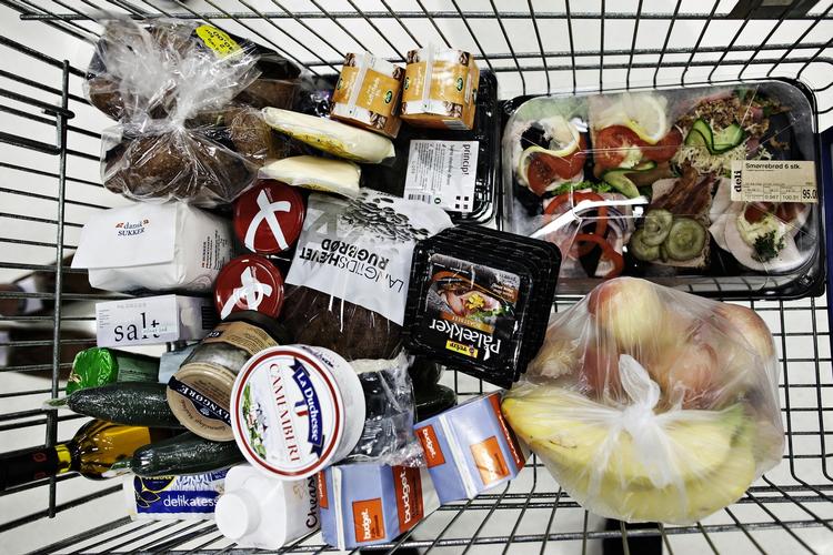 ÆG. Ifølge Landbrug &amp; Fødevarer er der buræg i en lang række dagligvarer. 