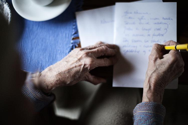 adfærdsregulering. TDC og YouSee vil have kunderne til at modtage regninger og breve fra selskaberne digitalt. Ellers koster det 29 kroner per måned og det dobbelte, hvis man er kunde begge steder. 