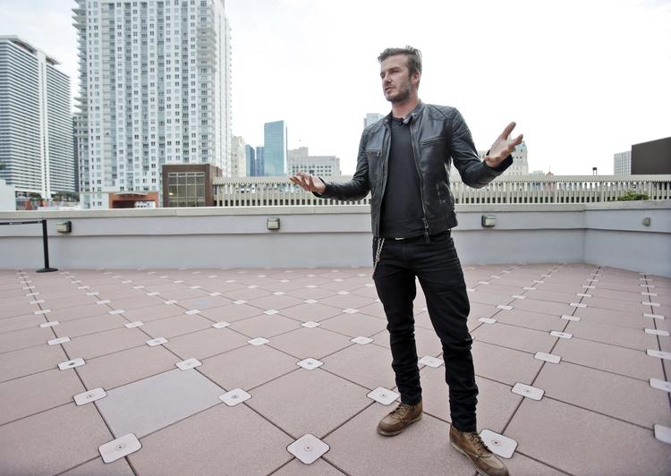 Milliardær. David Beckham er sammen med Victoria Beckham god for over 1,9 milliarder kroner. Det seneste år er formuerne hos de rigeste briter steget med femten procent. 