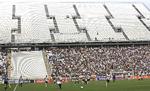 Ufærdigt. Corinthians tabte 1-0 på sin nye hjemmebane i testkampen mod Figueirense i søndags. 
