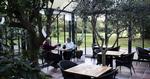 Sydlandsk. I orangeriet serveres morgenmaden, og gæsterne kan også opholde sig i de eksotiske omgivelser i løbet af dagen. 