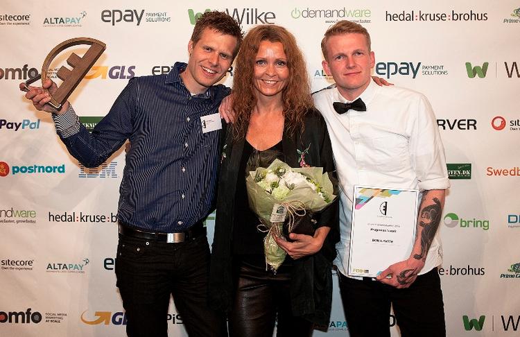 VINDER. Tøjfirmaet Bon' A Partes webshop er årets mest populære blandt danske forbrugere. Christian Christensen, Lone Loeth og Daniel Weinreich fra Bon' A Parte modtog prisen ved gallafesten hos brancheforeningen FDIH. 