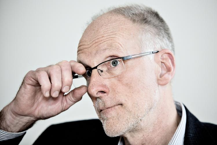 Hvem? Rigshospitalets lægelige direktør Jannik Hilsted vil gerne have et opkald fra Se og Hørs tidligere chefredaktør Henrik Qvortrup. (arkivfoto) 
