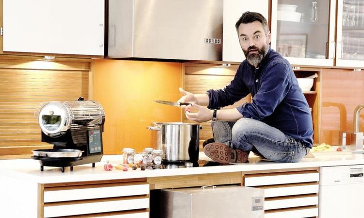 Stærkt. Claus Pilgaard elsker mad med chili, og det kan nærmest ikke blive stærkt nok for den garvede chili-spiser. 