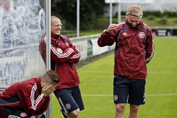 heppekor. Lasse Schöne (tv) håber på Atletico i aftenens CL-finale, mens Simon Kjær (th) stiller sig neutral, men tror på Real Madrid. 