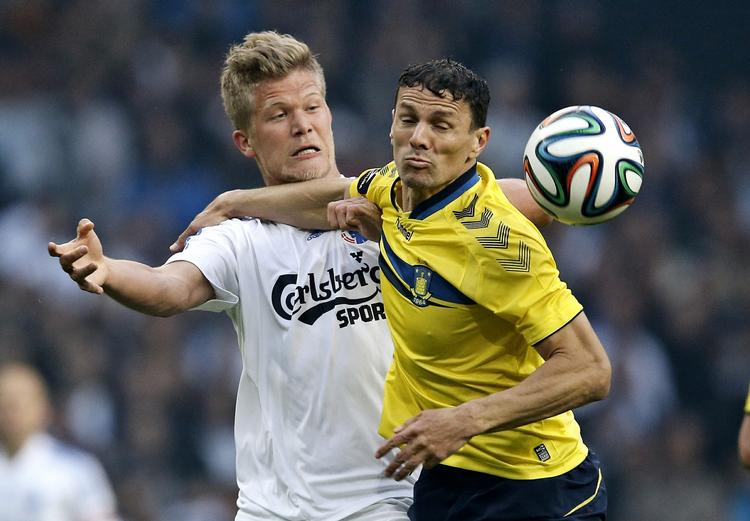 FORHANDLINGER. Meldingerne har været lidt frem og tilbage, men nu vil Brøndby gerne beholde VM-sølvvinderen Khalid Boulahrouz. 