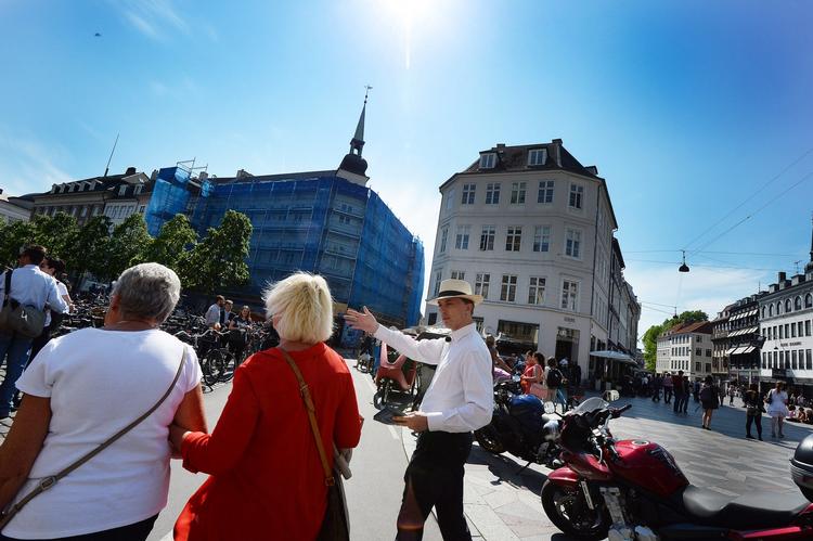 FOLKEAFSTEMNING. Morten Messerschmidt har ikke kunnet overbevise alle sine vælgere om at stemme nej til patentdomstolen. 30 procent siger, at de vil stemme ja. 