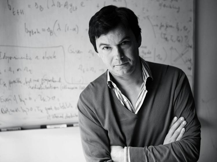 kritik. Den franske økonom Thomas Pikettys 700 sider lange bog 'Capital in the Twenty-First Century' blev rost til skyerne. Nu bliver den kritiseret af Financial Times. 
