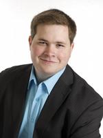 Sensation. Anders Vistisen og to andre DF'ere vil med Dansk Folkepartis enorme fremgang ved ep-valget følge partiets stemesluger, Morten Messerschmidt, til Bruxelles. 