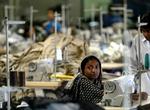 lavtlønnet. Tekstilindustrien i Bangladesh er en af dem, som kører med meget lave lønninger. 