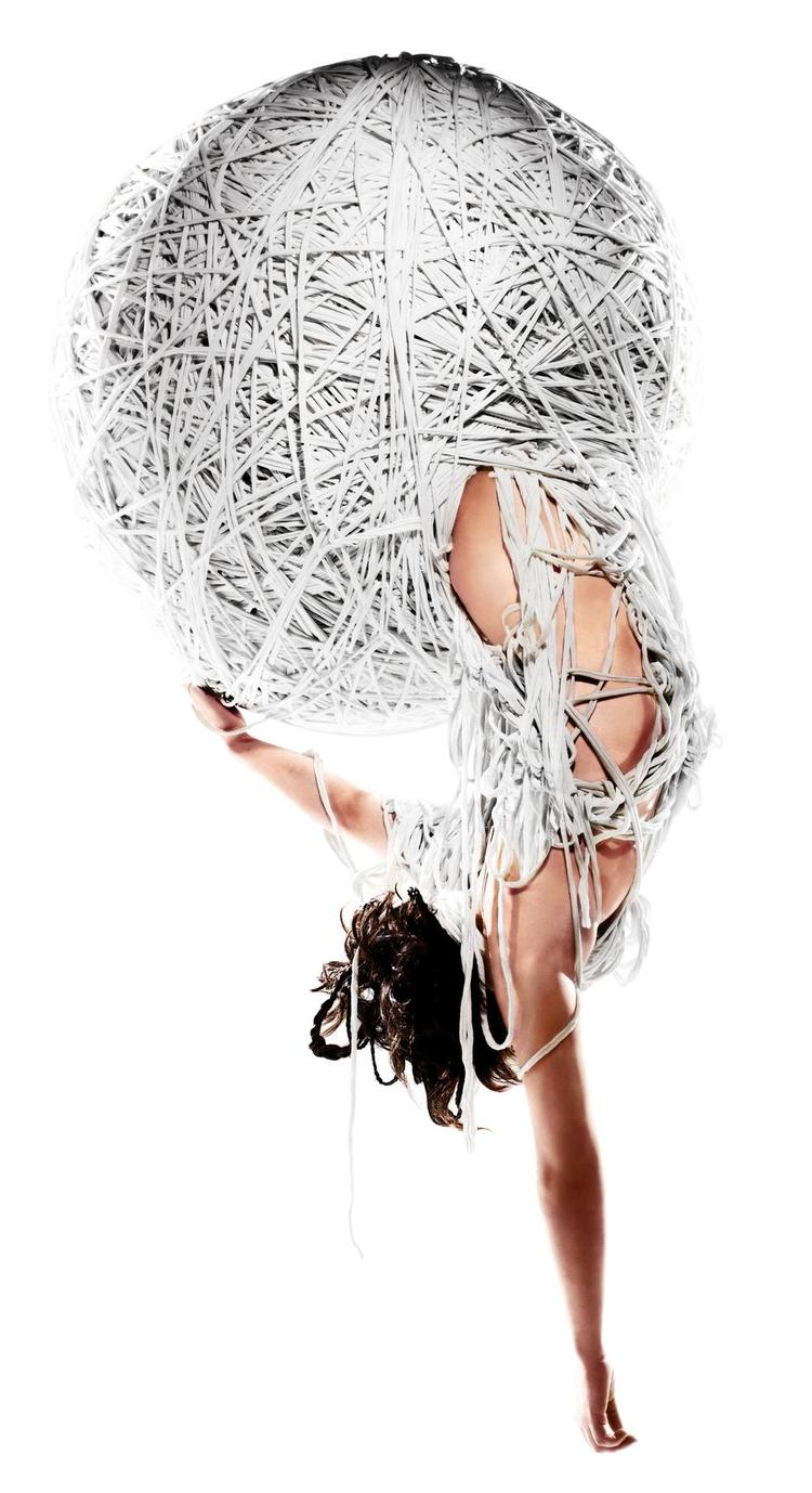 Vupti. Ilona Jäntti luftakrobatiske leg med en kæmpegarnnøgle var imponerende. 