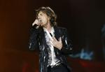 Frontfigur i Rolling Stones, Mick Jagger, optræder i den norske by Baerum syd for Oslo. Rolling Stones er på verdensturne og lægger vejen forbi Danmark til dette års Roskilde Festival. 
