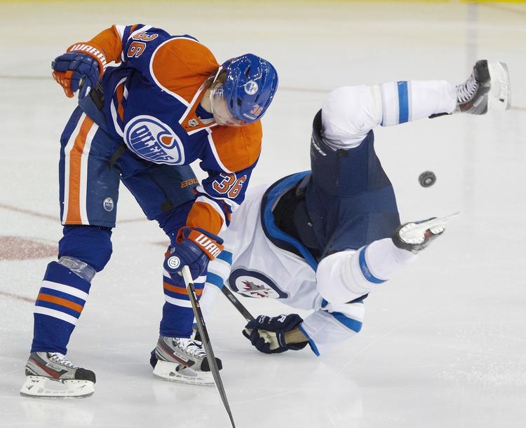 FORTID. Efter NHL-kampe for Dallas Stars og Edmonton Oilers forlader Philip Larsen den nordamerikanske liga. 