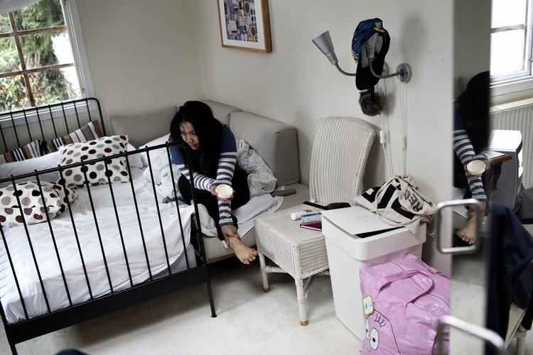 Værtsskab Nu får au pair-piger i Danmark mere i lommepenge. Her er det en filippinsk au pair i Danmark. 
