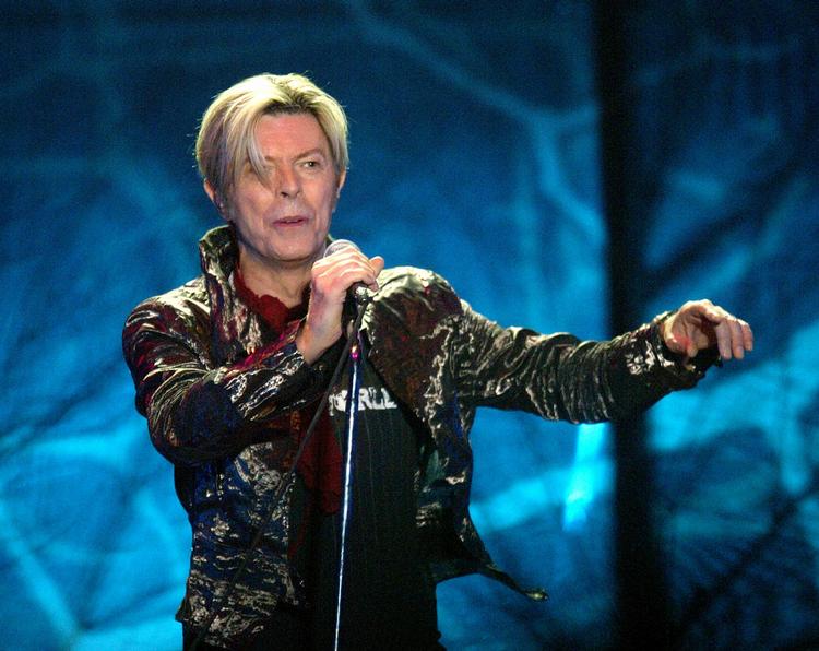Hero. David Bowie skrev sin kendteste sang 'Heroes' i Berlin, hvor han boede i to år. Nu er en udstillingen om kunstneren kommet til byen. 