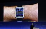 SELVMÅL. Ram Fish fra Samsung viser en prototype af Samsungs nye helse-satsning, SIMBAND, frem for pressen i San Francisco. (Foto AP Photo/Ben Margot) 
