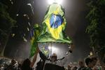 Brasilien. Adskillige gange det seneste år har demonstranter indtaget Sao Paulos gader for at ytre deres modstand mod myndighederne og de enorme beløb, der er brugt på at afholde VM. 
