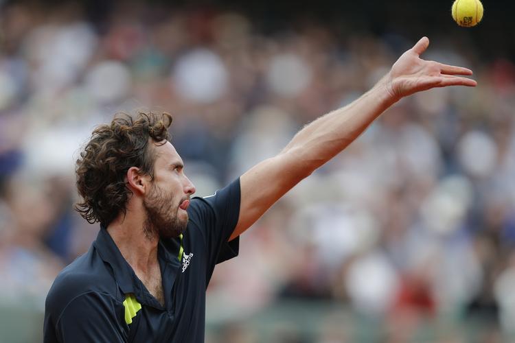 FEMSÆTTER. Med 6-3 i femte sæt vandt Ernests Gulbis over Roger Federer. 