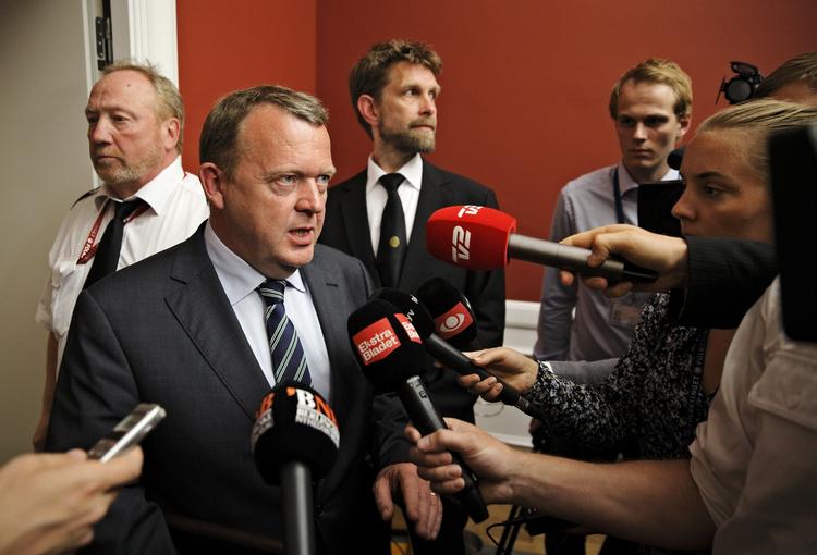 Borgerkrig. Det er ekstremt skadeligt for Lars Løkke, at kritikken er rykket så højt op i partiet. 