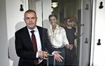 forhandling. Regeringen forhandler i disse dage med kommunernes om næste års økonomi, og i den forbindelse sender LO og Dansk Byggeri en advarsel til Corydon og Vestager om ikke at spare opsvinget i stå. 