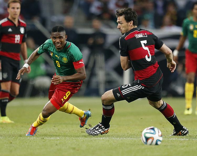 Rutine. Det fjerde gang efter 1998, 2002 og 2010 at Samuel Eto’o (tv) skal til VM. Han har kun vundet en kamp: Mod Saudi-Arabien i 2002. 
