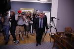 En lang dag er begyndt for Lars Løkke Rasmussen. Den kulminerer, formentlig klokken 17.30 når han mødes med  hovedbestyrelsen i Venstre i Odense. 