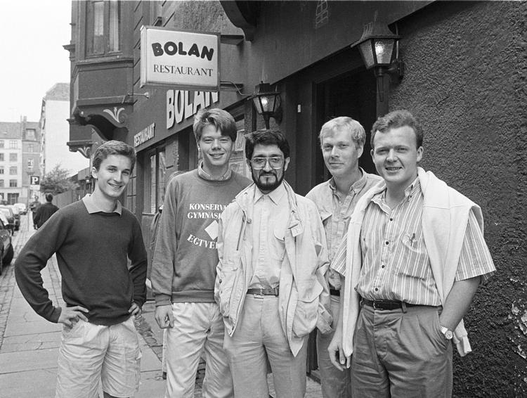 Tidslinje. Lars Løkke Rasmussen (yderst til højre) som formand for Venstre Ungdom, 1988. 