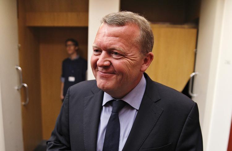 FIN. Lars Løkke Rasmussen betegner det gruppemøde, hvor flere MF'ere trak støtten til ham, som »fint«. (arkivfoto) 