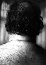 Behåret. Thomas Wågströms billedserie af nakker viser, hvor forskellig den del af kroppen ser ud, og hvor forkskelligt den møder verden. 