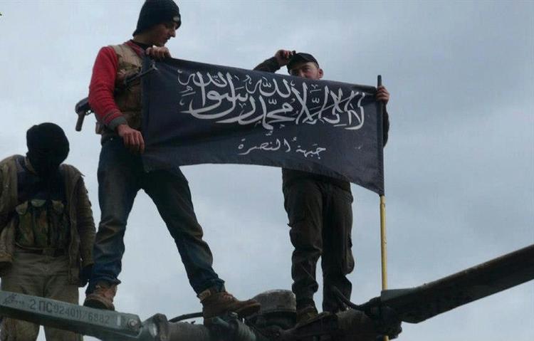 Jihadister. Al-Nusra og ISIS bliver finansieret af Qatar og Saudi-Arabien, og deres soldater er dobbelt motiverede, fordi de dels kæmper for at vælte Assad og dels for at oprette sharia-emirater i de syriske områder, som de befrier. 