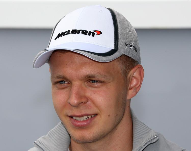 træning. Kevin Magnussen fik ottendebedste tid under træningen i Montreal, men også en tur i græsset. 