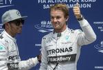 suveræn. Nico Rosberg (th) fører VM-serien i formel 1 efter endnu en Mercedes-sejr i Østrig. 